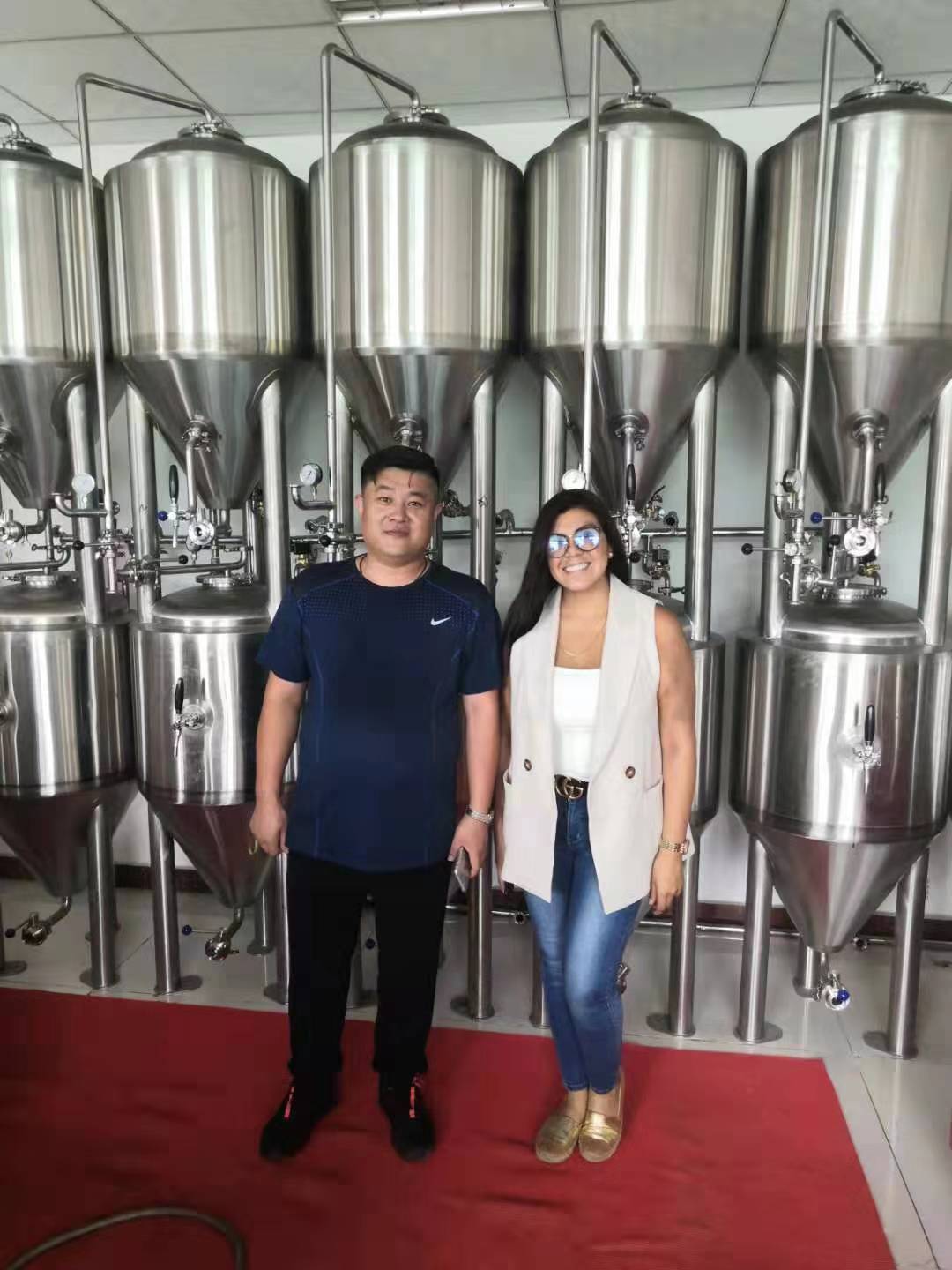 豪鲁小型精酿啤酒设备